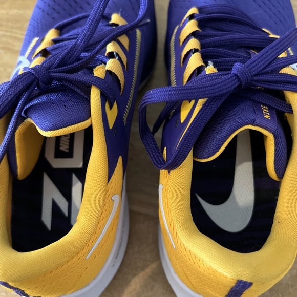 Nike Unisex Purple Zoom Pegasus Running Shoe - Picture 5 of 7